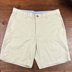 Croft & Barrow Tan size 34 Flat Front Shorts with Classic Style